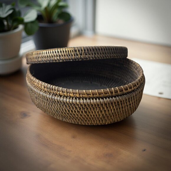 Vintage Rattan and Wood Oval Basket with Inlaid Lid – 8x6 – Handwoven Vanity or - Picture 3 of 8